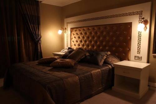 Gold Hotel