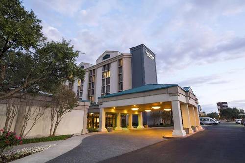 DoubleTree by Hilton Dallas - DFW Airport Nort