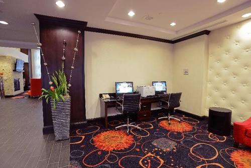 Hampton Inn & Suites Albany At Albany Mall