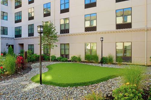 Homewood Suites by Hilton Carle Place - Garden Cit