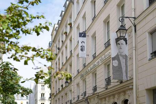 Hotel Litteraire Arthur Rimbaud BW Signature