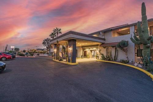 Red Lion Inn and Suites Tucson Foothills North