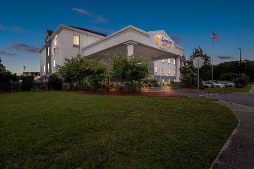 Comfort Suites near Camp Lejeune
