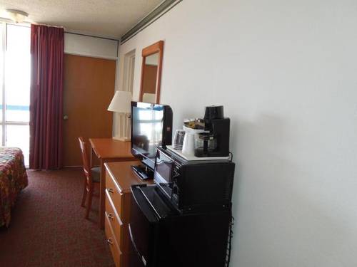 Econo Lodge Oceanfront Virginia Beach