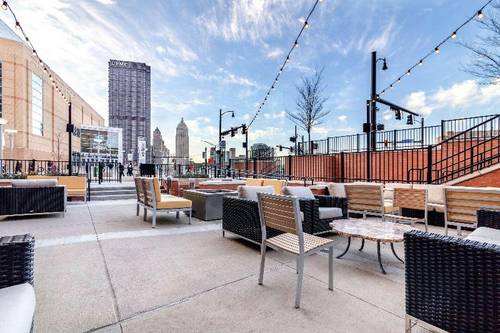 Cambria hotel Pittsburgh downtown