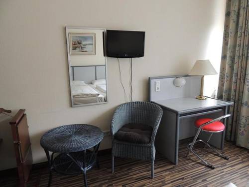 Bahn Hotel Dusseldorf