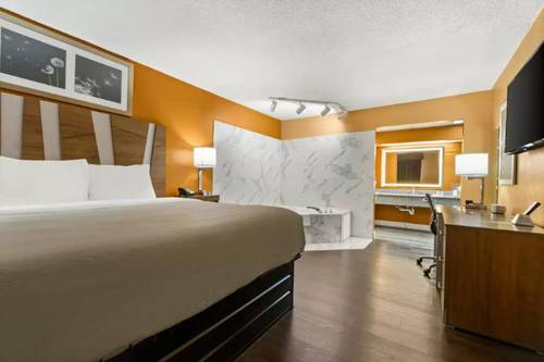 Quality Inn & Suites Corinth West