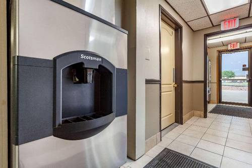 Econo Lodge Hays Area