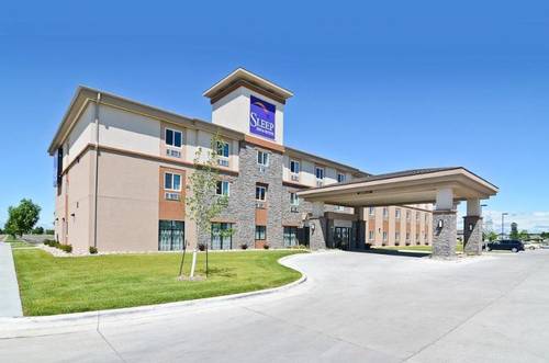 Sleep Inn & Suites Near Grand Forks Alerus Center