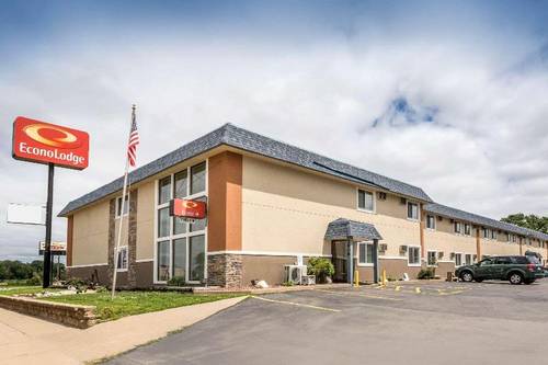 Econo Lodge Mississippi River area