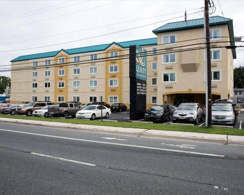 Quality Inn & Suites Rehoboth Beach - Dewey