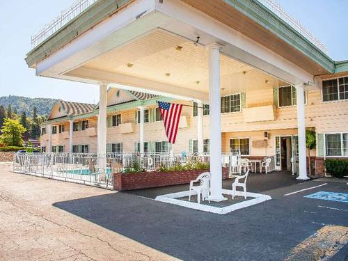 Quality Inn (Grants Pass)