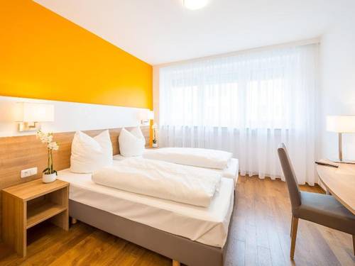 Hotel S16