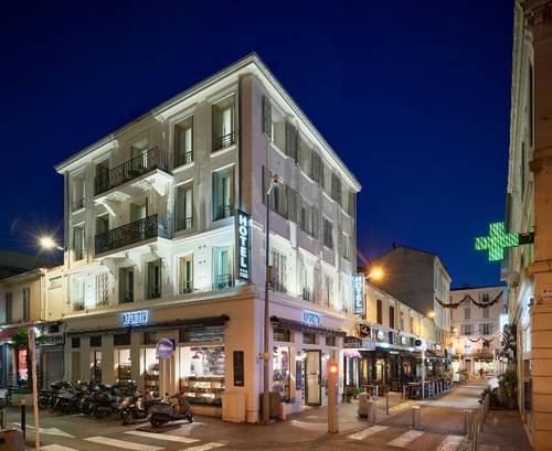 Hotel Des Congres Et Festivals