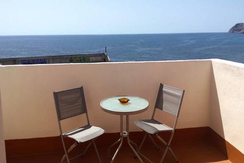 Hostal Port Corona
