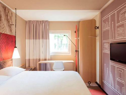 ibis Paris Canal Saint-Martin