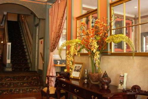 The Cordova Inn