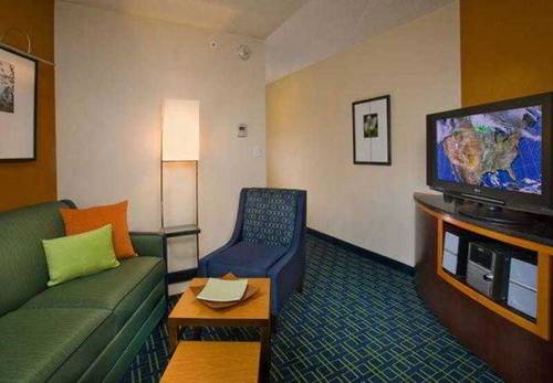 Fairfield Inn &Suites Oklahoma City NW Expressway