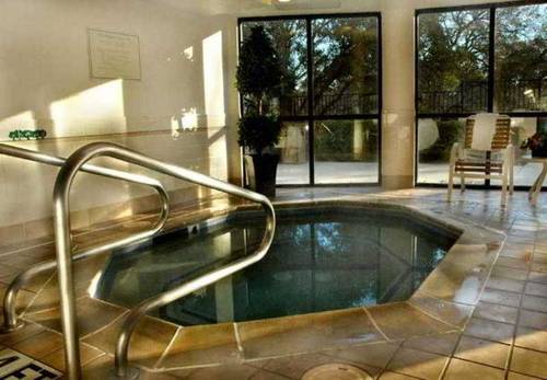 Courtyard Roseville