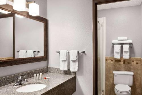 AmericInn by Wyndham Sauk Centre