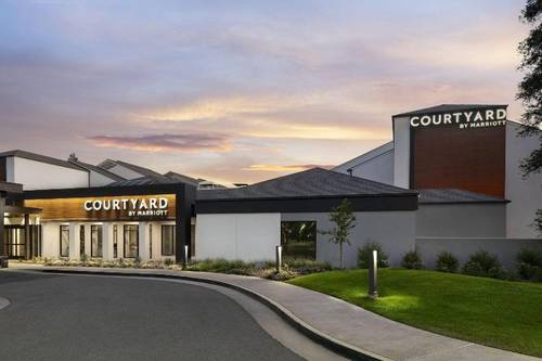 Courtyard Bakersfield
