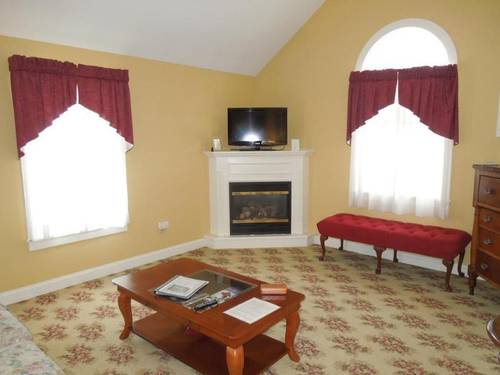 Kearsarge Inn