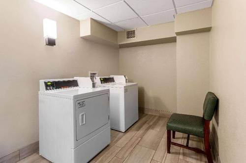 La Quinta Inn and Suites Denver Louisville / Bould