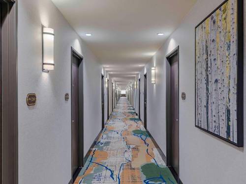The Newberry Hotel Bend, Tapestry Collection