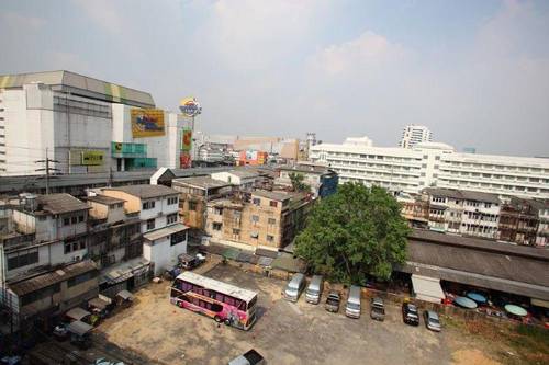Regent Ramkhamhaeng and Apartment