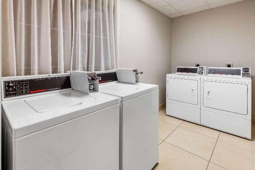 La Quinta Inn & Suites Lumberton