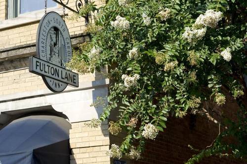 Fulton Lane Inn