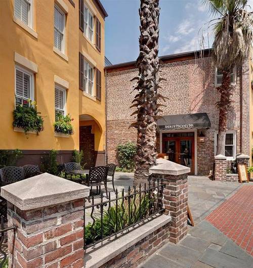 Andrew Pinckney Inn