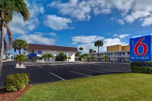 Motel 6 Cocoa Beach