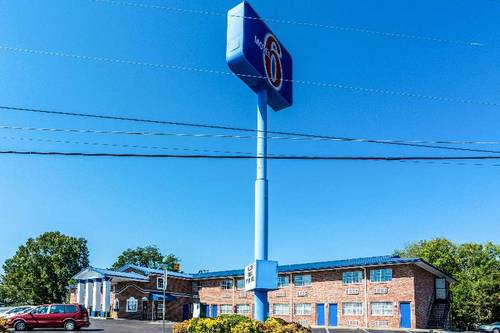 Motel 6 East Ridge