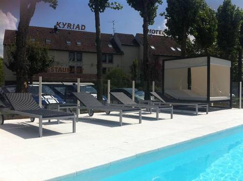 Kyriad Dijon Est Mirande