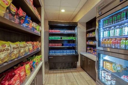 Days Inn & Suites by Wyndham Denver INTL