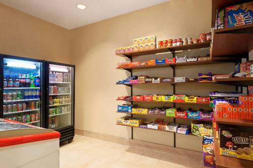 Country Inn & Suites by Radisson, Dearborn, MI
