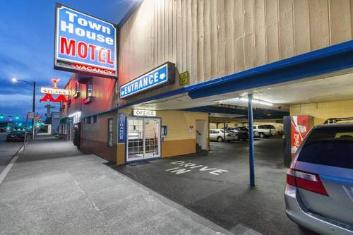 Town House Motel