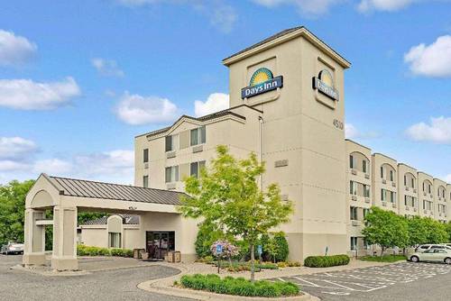 Days Inn by Wyndham Eagan