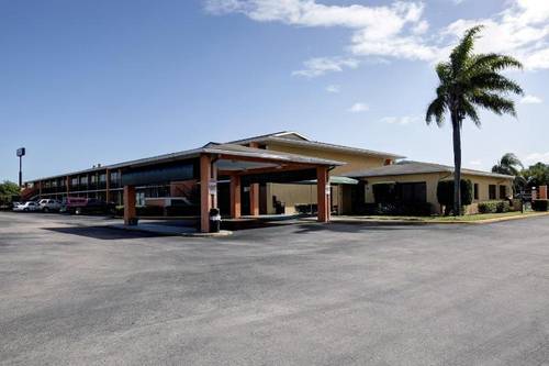 Americas Best Value Inn-FL Turnpike & I-95 Junctio