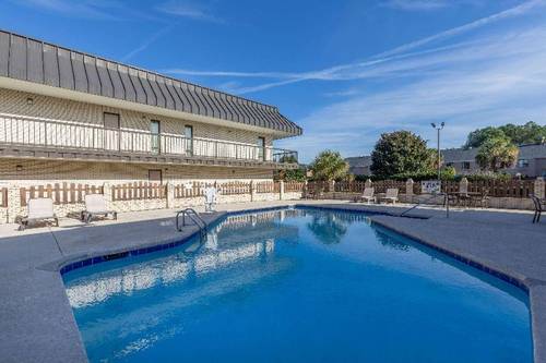 Days Inn by Wyndham Florence/I-95 North