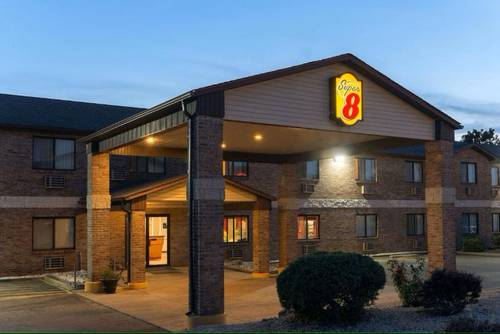 Super 8 by Wyndham Farmington