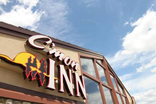 C'mon Inn Fargo