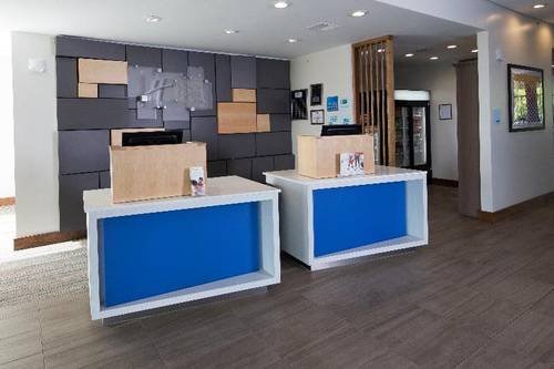 Holiday Inn Express & Suites Alpena - Downtown