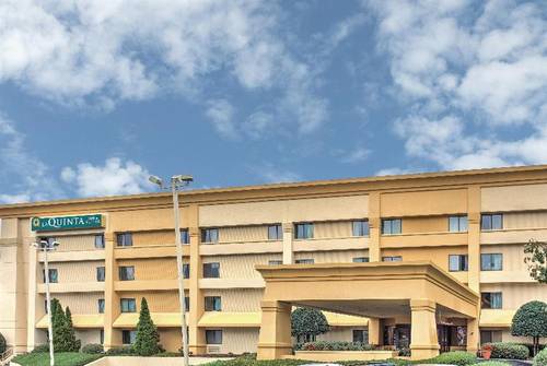 La Quinta Inn & Suites Atlanta Roswell