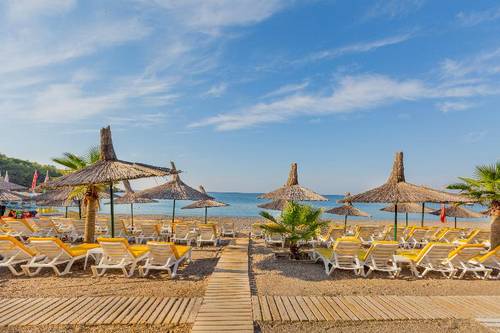 Justiniano Deluxe Resort Hotel