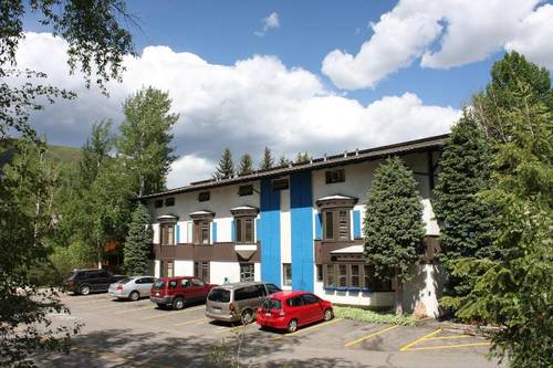St. Moritz Lodge & Condos