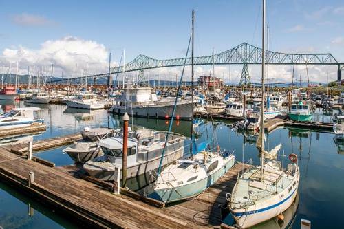 Astoria Riverwalk Inn