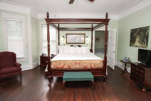 Coombs Inn & Suites, Ascend Hotel Collection