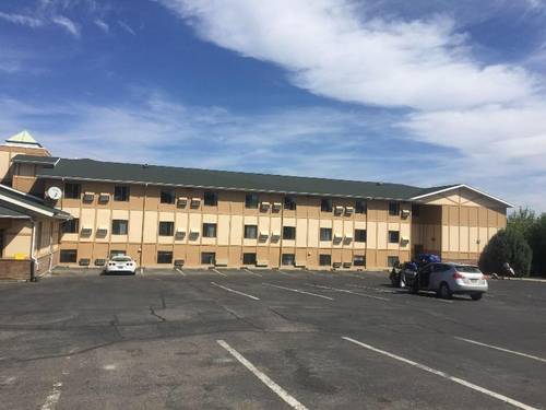 Super 8 by Wyndham Helena